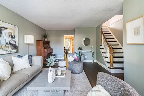 644 Balsam Cres, Oshawa, ON L1J 6A2