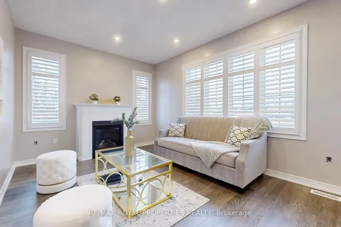 8 Louis Way, Scugog, ON L9L 0B1