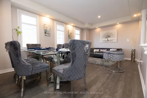 8 Louis Way, Scugog, ON L9L 0B1