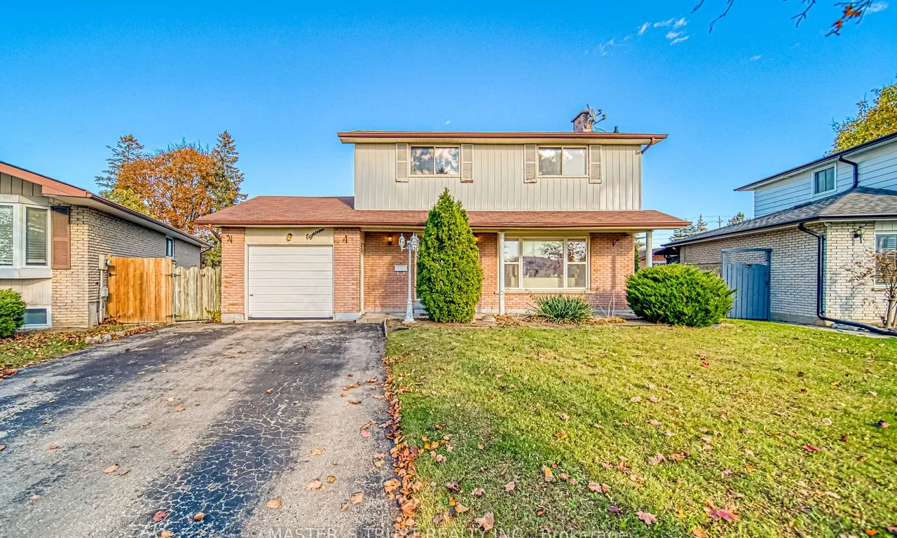 18 Brant Crt, Oshawa, ON L1G 4M9