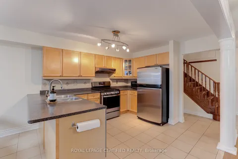 141 Madden Pl, Clarington, ON L1C 5K4