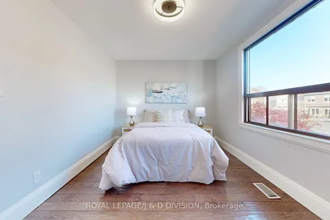 38 Fielding Ave, Toronto, ON M4J 1R5