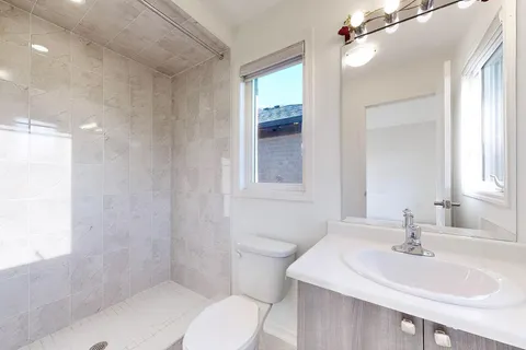 1405 Coral Springs Path, Oshawa, ON L1K 3G1