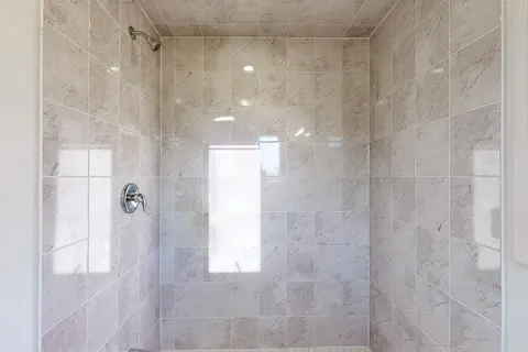 1405 Coral Springs Path, Oshawa, ON L1K 3G1