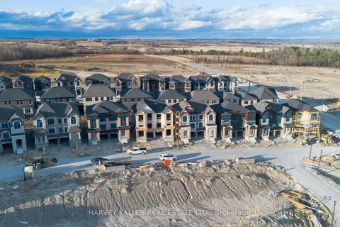 1048 Valhalla Terr, Pickering, ON L0H 1J0