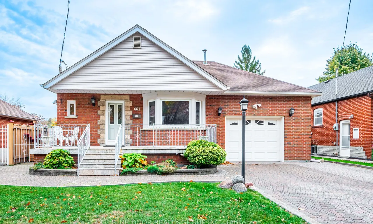 661 O&apos;Connor Dr, Toronto, ON M4C 3A8
