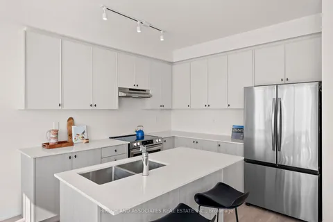 45 Klein Way, Whitby, ON L1R 0J8