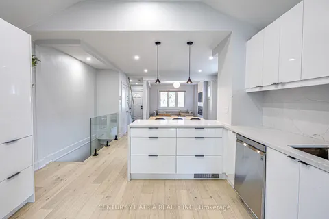 458 Donlands Ave, Toronto, ON M4J 3S5