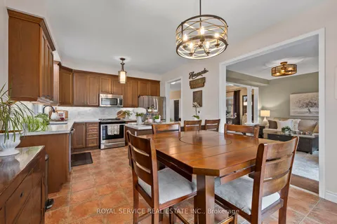 39 Lobb Crt, Clarington, ON L1C 0K4