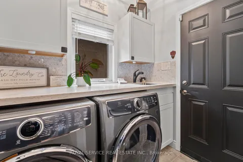 39 Lobb Crt, Clarington, ON L1C 0K4