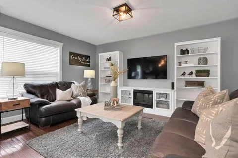 47 Stillwell Lane, Clarington, ON L1B 1R4