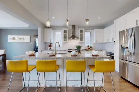 115 Roy Nichols Dr, Clarington, ON L1E 0H6