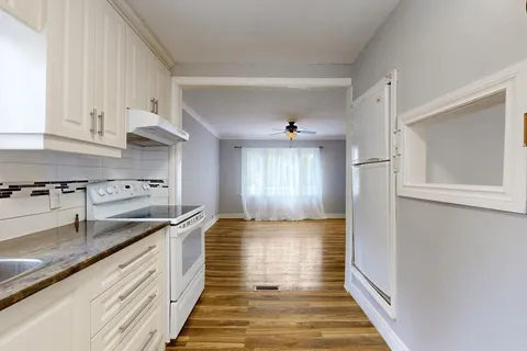 89 Cree Ave, Toronto, ON M1M 1Z9