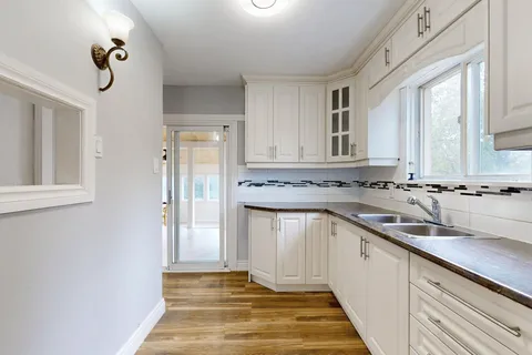 89 Cree Ave, Toronto, ON M1M 1Z9