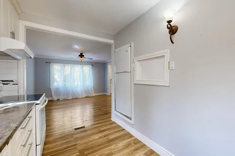 89 Cree Ave, Toronto, ON M1M 1Z9