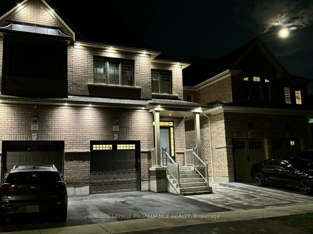 40 Ouellette Dr, Whitby, ON L1P 0E3