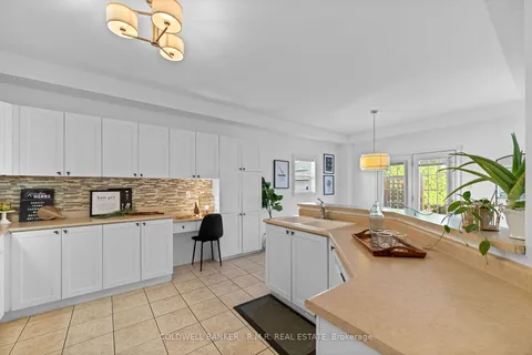 74 Elder Cres, Whitby, ON L1M 2H7