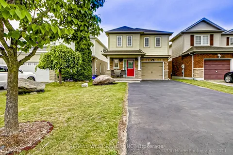 571 Blythwood Sq, Oshawa, ON L1K 2R7