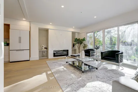 18 Haig Ave, Toronto, ON M1N 2W1