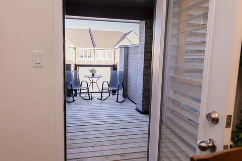 3358 Swordbill St, Pickering, ON L1X 0N1