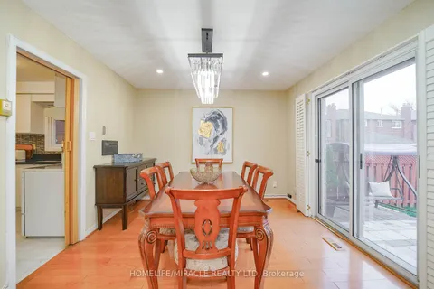 21 Gannet Rd, Toronto, ON M1B 5E4