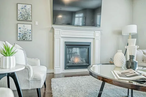 96 Bridlewood Blvd, Whitby, ON L1R 0N2