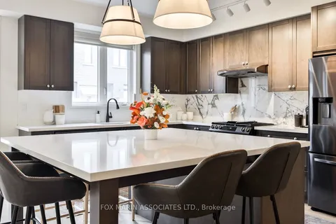 17 Vickery St, Whitby, ON L1P 0L1