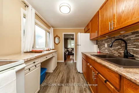 238 Mitchell Ave, Oshawa, ON L1H 2V6