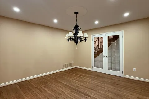 492 Palmtree Cres, Oshawa, ON L1K 2H3