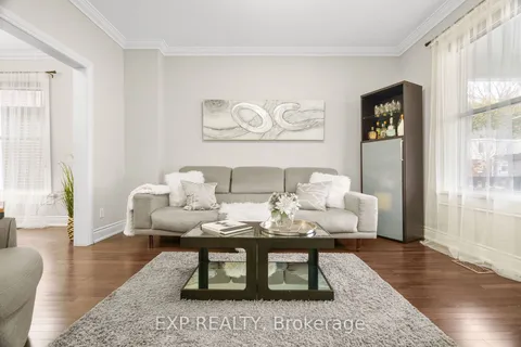 16 Coxwell Ave, Toronto, ON M4L 3A7