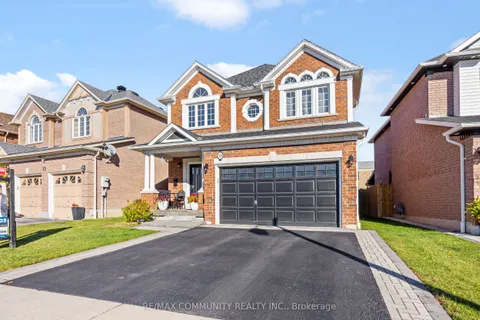 11 Searell Avenue, ON L1T 4Z6