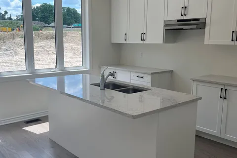 6 Forestlane Way, Scugog, ON L9L 0B2