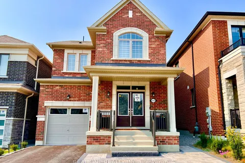 111 Barkerville Dr, Whitby, ON L1P 0L8