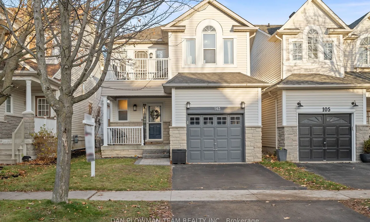 103 Charest Pl, Whitby, ON L1M 2B3