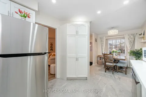 1155 Ridgemount Blvd, Oshawa, ON L1K 2L2