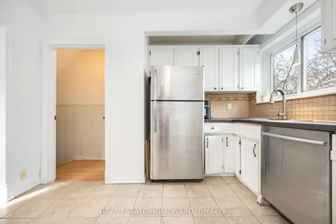 61 Avis Cres, Toronto, ON M4B 1B8