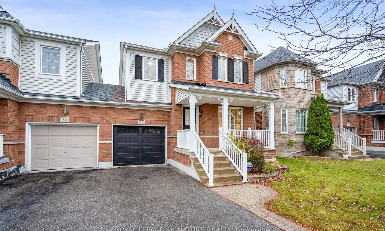 90 Bean Cres, Ajax, ON L1T 4N8