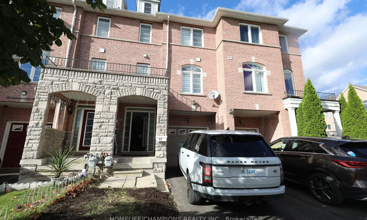 18 Lawrence Town St, Ajax, ON L1S 0B8