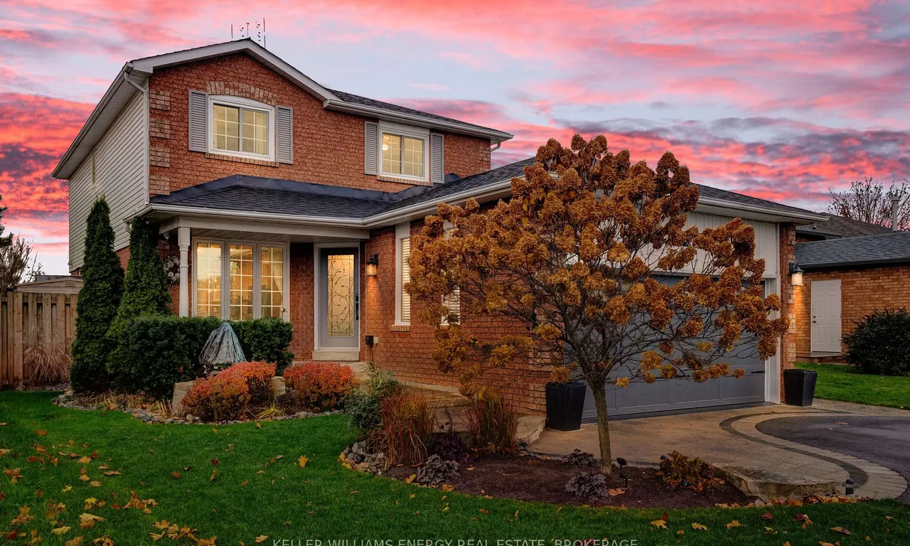 23 Freeland Ave, Clarington, ON L1C 4R9