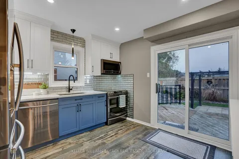 23 Freeland Ave, Clarington, ON L1C 4R9