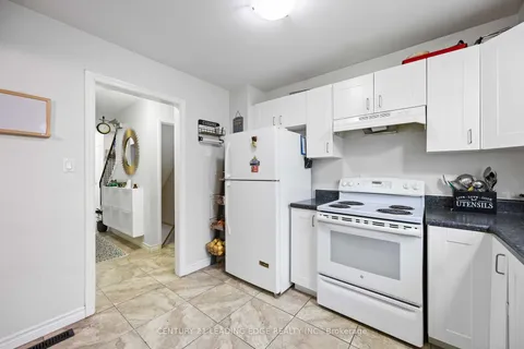 530 Lancelot Cres, Oshawa, ON L1K 1K1