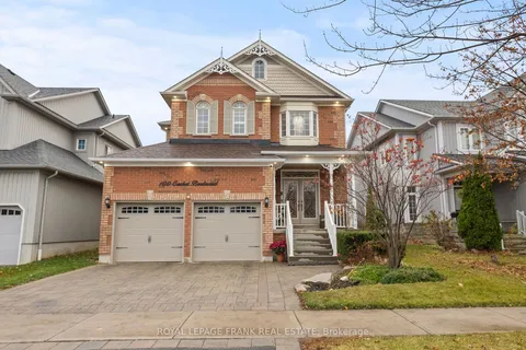 100 Cachet Blvd, Whitby, ON L1M 2K7