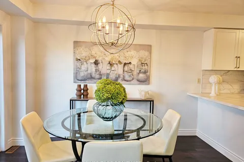 56 Catkins Cres, Whitby, ON L1R 2Z8