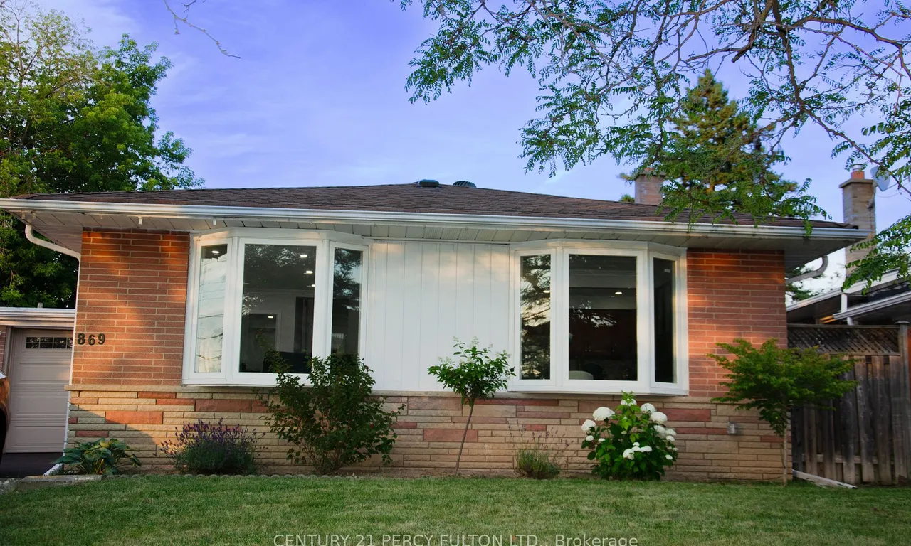 869 Scarborough Golf Club Rd, Toronto, ON M1G 1J4