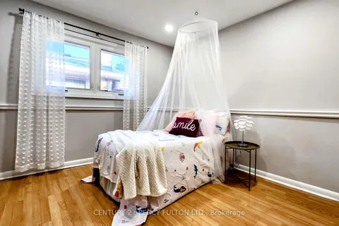 869 Scarborough Golf Club Rd, Toronto, ON M1G 1J4