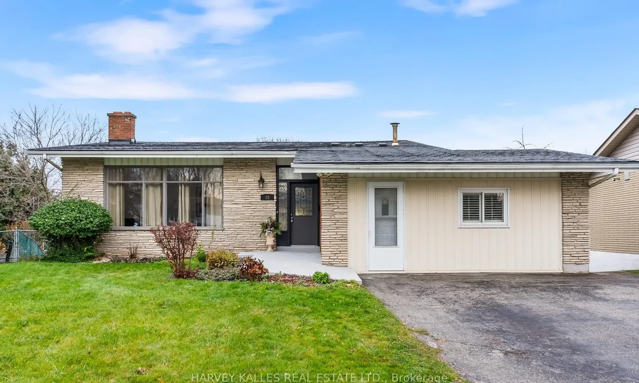 38 Follett Crt, Ajax, ON L1S 2W1