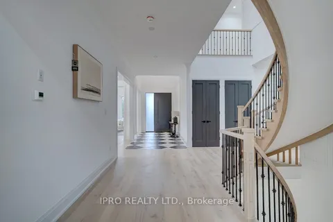 12 Euclid Ave, Toronto, ON M1C 1J6