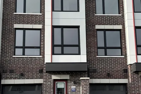 34 Pegler St, Ajax, ON L1S 7M3