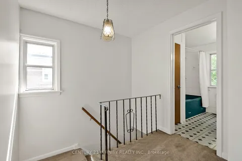 55 Laurel Ave, Toronto, ON M1K 3J4