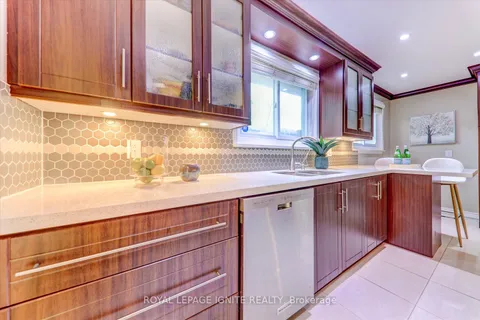 4010 Ellesmere Rd, Toronto, ON M1C 1J2